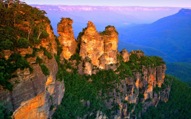 2016_0328_Australia_Blue_Mountain_dreamstime_3291984