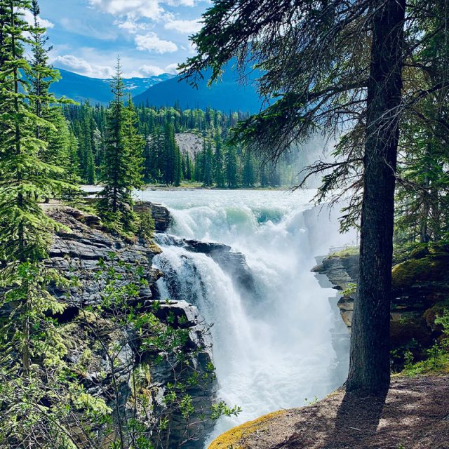 Iconic Rockies & Western Canada 