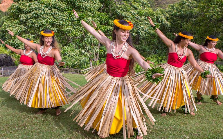 USA-Hula-Credit-Hawaii-Tourism-Authority,-Nicholas-TomaselloHTA01638