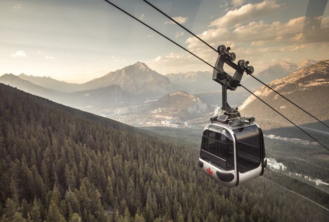 Iconic Rockies & Western Canada 